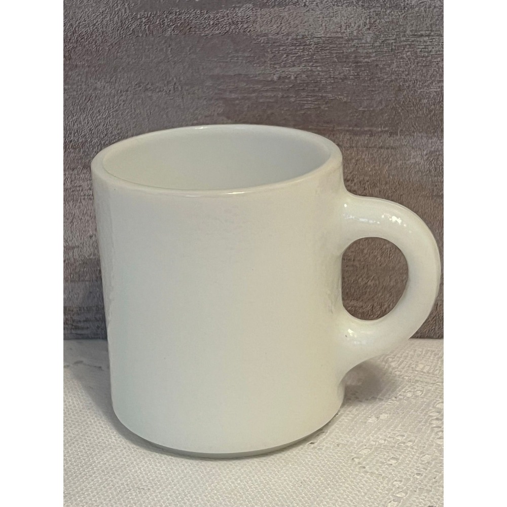 #086 chunky white cup